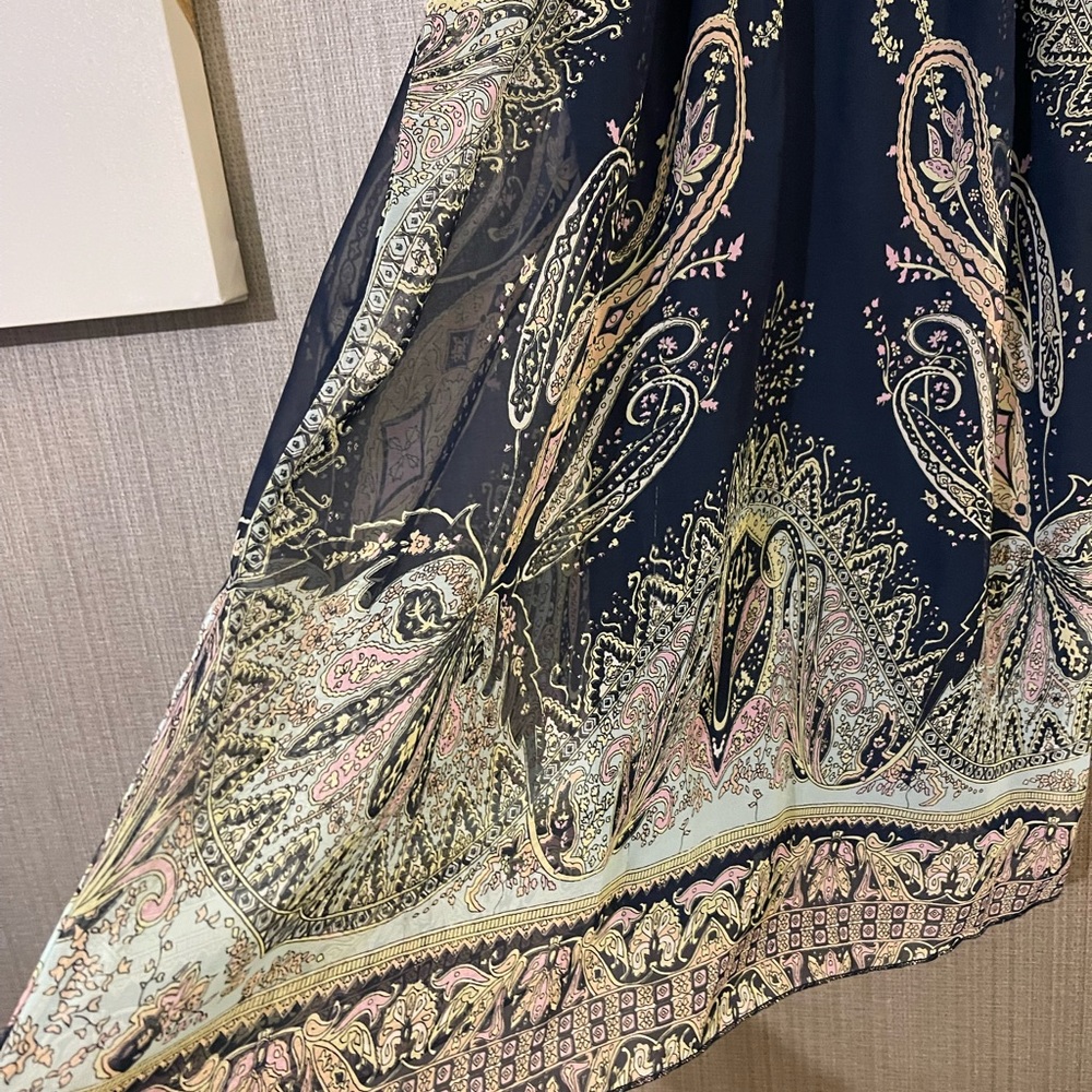 Smart Set Beautiful Top - Picture 3 of 8